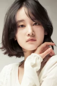 Jun Jong-seo (Hangul: 전종서, born 5 July 1994) is a South Korean actress. She made her debut in a leading role as Hae-mi in auteur Lee Chang-dong’s film Burning (2018). She was born in Seoul, the only child in the […]