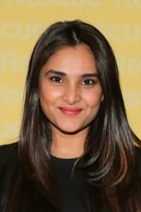 Divya Spandana, connu professionnellement sous le nom de Ramya (Kannada: ರಮ್ಯಾ Ramyā), est une actrice de cinéma indienne et politicienne qui était membre du Parlement au Lok Sabha de Mandya, Karnataka.   Date d’anniversaire : 29/11/1982