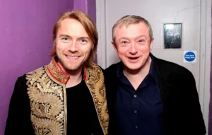 Au coeur d’une querelle récente avec Jedward, d’anciennes déclarations de Ronan Keating envers Louis Walsh ont refait surface. L’ex-juge de X Factor a été qualifié de « conneries jalouses » par le chanteur. Jedward s’est aussi exprimé envers leur ex-manager, l’accusant d’être […]