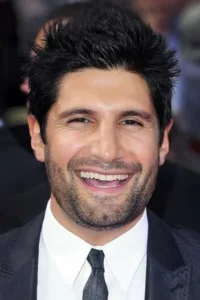 Kayvan Novak (born 23 November 1978, Cricklewood, North London) is an award winning British Iranian television actor and voice artist. Description above from the Wikipedia article Kayvan Novak, licensed under CC-BY-SA, full list of contributors on Wikipedia.   Date d’anniversaire […]
