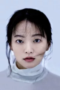Chun Woo-hee is a South Korean actress. She made her acting debut in 2004, but first drew attention with her supporting role as a rebellious teenager in the 2011 box-office hit Sunny. Source: Wikipedia   Date d’anniversaire : 20/04/1987