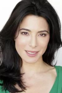 Jaime Murray (né le 21 juillet 1977, Height 5 ‘7 « (1,70 m)) est une actrice anglaise, mieux connue pour avoir joué Stacie Monroe dans la série télévisée de la BBC Hustle (2004-2007   Date d’anniversaire : 21/07/1977