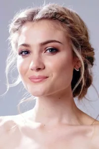 Skyler Rose Samuels (born 4 April 1994) is an American actress and model. She is the daughter of Kathy, a producer for unscripted series, and Scott, a U.S. marshal. She has three brothers, Cody, Harrison, and Jack, and one sister, […]