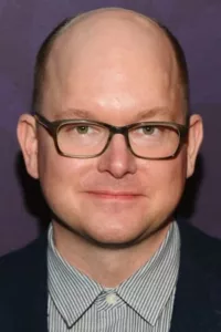 Mark Edward Proksch (born July 19, 1978) is an American comedian and actor. He is perhaps best known for a series of pranks he played on television news stations under the pseudonym « Kenny Strasser » or, as he would sometimes refer […]