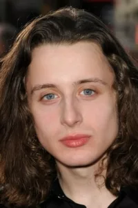 Rory Culkin is an American film and television actor, best known for his role in the feature film « Signs » and for many roles in independent feature films such as « The Chumscrubber », « Lymelife », and « Columbus ». He’s the younger brother of actors […]