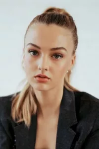 Lilly Krug is a German film and television actress and social media personality. She followed in the footsteps of her mother, actress Veronica Ferres. She is the daughter of Ferres and Martin Krug. Her stepfather is Carsten Maschmeyer. Born in […]