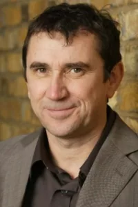 From Wikipedia, the free encyclopedia. Philip « Phil » Daniels (born 25 October 1958, Islington) is an English actor, most noted for film roles as « cockneys » such as Jimmy in Quadrophenia, Richards in Scum, Stewart in The Class of Miss MacMichael, Mark […]