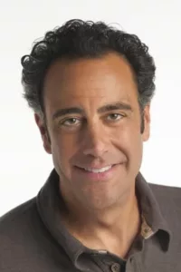 Brad Garrett (born April 14, 1960) is an American actor, voice actor, and stand-up comedian. He is best known for Everybody Loves Raymond and ‘Til Death.   Date d’anniversaire : 14/04/1960