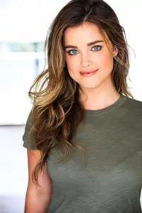 Ashley Newbrough was born on October 13, 1987 in Newport, Rhode Island, USA as Ashley Elizabeth Ann Newbrough. She is an actress, known for Privileged (2008), A Merry Christmas Match (2019) and Small Town Christmas (2018).   Date d’anniversaire : […]