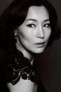 Lee Hye-young (이혜영) is a South Korean film, television, and theater actress.   Date d’anniversaire : 25/11/1962