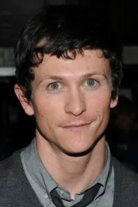Jonathan Tucker is an American film and television actor, best known for playing supporting characters in feature films such as « The Texas Chainsaw Massacre », « Hostage », and « In the Valley of Elah ».   Date d’anniversaire : 31/05/1982