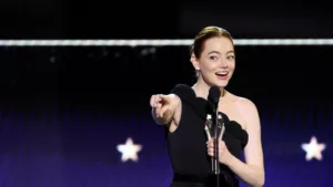 L’actrice Emma Stone a été honorée lors des Critics Choice Awards 2024 pour son rôle dans le film Poor Things. Elle a exprimé son choc en recevant le prix et a déclaré qu’elle était « complètement folle ». Elle a ensuite parlé […]