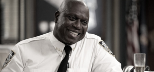 On rapporte le décès tragique de l’acteur Andre Braugher, bien connu pour son interprétation remarquable du capitaine Ray Holt dans la comédie populaire « Brooklyn neuf-neuf ». Il avait 61 ans. Sa disparition a été confirmée le lundi 11 décembre […]