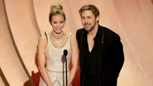 Émilie Blunt et Ryan Gosling ont maintenu le phénomène culturel Barbenheimer en vie lors des Oscars 2024 grâce à leur rivalité sur scène. Avant d’honorer la communauté des cascadeurs du cinéma, les deux acteurs ont échangé quelques mots sarcastiques sur […]