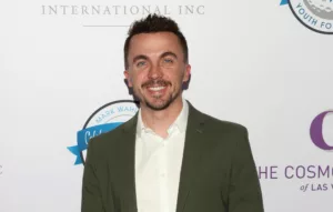 Frankie Muniz, star de « Malcolm In The Middle », évoque un éventuel retour de la sitcom des années 2000 Frankie Muniz, l’acteur principal de la série culte « Malcolm In The Middle », a récemment partagé la possibilité d’une résurgence de la sitcom. […]