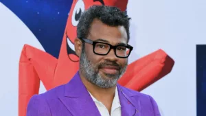 Le quatrième film d’horreur de Jordan Peele repoussé à cause de grèves La sortie du quatrième film d’horreur du réalisateur Jordan Peele, très apprécié des fans pour son film « Get Out », a été repoussée par Universal. Initialement prévu pour Noël […]