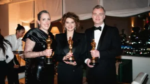 Après la victoire d' »Oppenheimer » aux Oscars, dirigé par Christophe Nolan, Donna Langley a envoyé une note de félicitations à toute son équipe pour leur contribution à cette réussite. Le film a remporté sept prix, dont celui du meilleur film et […]