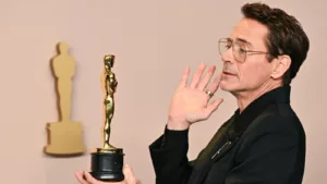 Robert Downey Jr, l’un de mes acteurs préférés, a récemment remporté son premier Oscar pour son rôle dans Oppenheimer. Dans une interview avec People, il a partagé ses sentiments sur cette victoire et a également évoqué le fait que son […]