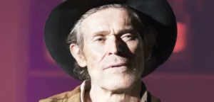 Willem Dafoe, qui apparaîtra bientôt dans le film Les Misérables avec Emma Stone, exprime ses préoccupations concernant l’impact des streamers comme Netflix sur la culture cinématographique. En tant qu’acteur reconnu pour ses rôles stimulants et insolites, il souligne que le […]