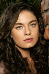 Alexa Davalos Dunas (born May 28, 1982) is an American actress. Her early role as Gwen Raiden on the fourth season of the TV series Angel (2002–03) was followed by some Hollywood films, including The Chronicles of Riddick (2004), Feast […]