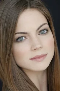Caitlin Carver is an American film and television actress, dancer and model, best known for her recurring role as Hayley Heinz in the television series « The Fosters ».   Date d’anniversaire : 31/03/1992