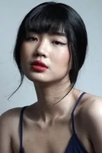 Azi Acosta est une actrice philippine, mannequin, célébrité de la télévision et influenceuse des médias sociaux.   Date d’anniversaire : 04/06/2002