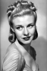 Ginger Rogers (16 juillet 1911 – 25 avril 1995) était une actrice, danseuse et chanteuse américaine qui est apparue dans le cinéma, et sur scène, radio et télévision pendant une grande partie du XXe siècle.   Date d’anniversaire : 16/07/1911