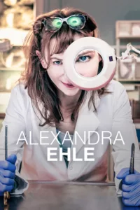 Alexandra Ehle est médecin légiste à l’IML de Bordeaux. Brillante, fantasque et libre, elle évolue dans cet univers avec une aisance déconcertante. Elle s’est donné une mission : rendre aux morts leur intégrité physique, mais aussi « humaine », leur rendre justice. […]