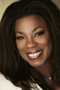 Lorraine Toussaint is a Trinidadian-American actress and producer. Toussaint began her career in theatre before supporting performances in films such as Breaking In, Hudson Hawk, and Dangerous Minds.   Date d’anniversaire : 04/04/1960