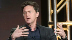 Le 10 février 2024, l’acteur populaire et membre du célèbre groupe d’acteurs des années 80 connu sous le nom de Brat Pack, Andrew McCarthy, a livré une réflexion intéressante sur la manière dont sa carrière et son image ont été […]