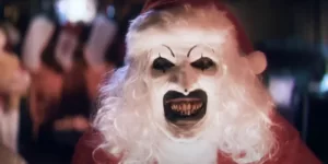 Image de tournage de « Terrifier 3 » – Art le clown est prêt pour la destruction 23 février 2024 Art le clown revient dans « Terrifiant 3 » avec plus de sang et de violence, reprenant après les événements du deuxième opus. Le […]