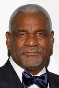 Richard Edward Gant (born March 10, 1944) is an American actor. His notable credits include the film Rocky V (1990), where he played the Don King-esque George Washington Duke   Date d’anniversaire : 10/03/1944