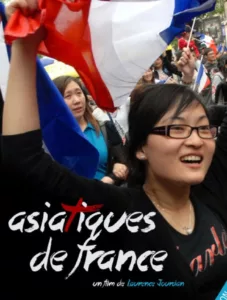 Vietnamiens, Cambodgiens, Laotiens mais aussi Chinois… De l’Indochine française à nos jours, la série documentaire « Asiatiques de France » traverse un siècle d’histoire de cette communauté discrète, hétérogène et fascinante qui compte près d’un million de personnes aujourd’hui. Ils sont près […]