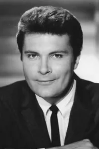 From Wikipedia, the free encyclopedia Maximilian Adalbert « Max » Baer Jr. (born December 4, 1937) is an American actor, screenwriter, producer, and director. He is best known for playing Jethro Bodine, the dimwitted nephew of Jed Clampett (played by Buddy Ebsen) […]