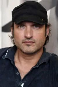 Robert Anthony Rodríguez (born June 20, 1968) is an American film director, screenwriter, producer, cinematographer, editor and musician. He shoots and produces many of his films in his native Texas and Mexico. He has directed such films as Desperado (1995), […]
