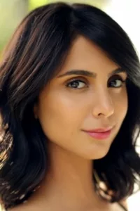 Anjli Mohindra is a British stage and screen actress. She was accepted into the Television Workshop acting academy in Nottingham when she was just 12. Anjli appeared in the role of Rani Chandra in « The Sarah Jane Adventures » on CBBC […]