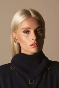 Valentina Zenere is an Argentinian actress, model and singer, known for her portrayal of Ámbar Smith in the Disney Channel original series Soy Luna and Juacas, as well as for her portrayal of Alai Inchausti in the Argentine telenovela Casi […]