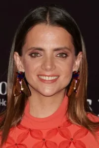 Macarena Gómez Traseira (born 2 February 1978) is a Spanish actress, known for her role of Lola in the current television series La que se avecina, aired on Telecinco. She is also known for her portrayal of mermaid-like priestess Uxía […]