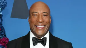 Byron Allen, le célèbre magnat des médias, a fait une offre officielle le mardi pour acquérir Paramount Global pour 14 milliards de dollars, selon un rapport de Bloomberg. Il a fait part de cette proposition au conseil d’administration et à […]