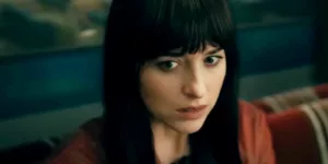 Le nouveau clip Web de Madame montre une confrontation mortelle et met en avant les pouvoirs de Dakota Johnson. L’univers Spider-Man de Sony recevra bientôt une nouvelle entrée avec Madame Web, et un nouveau clip du film révèle une scène […]