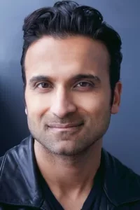 Huse Madhavji is a Canadian actor.   Date d’anniversaire : //