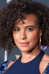 Parisa Fitz-Henley en streaming