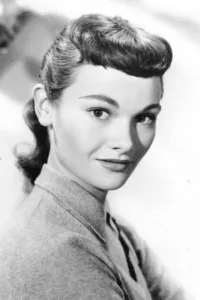 Gloria Talbott (February 7, 1931 – September 19, 2000) was an American film and television actress.   Date d’anniversaire : 08/02/1931