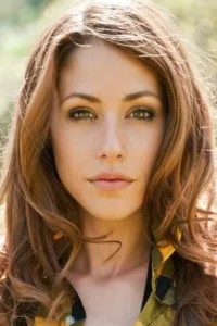 Amanda Crew (born June 5, 1986) is a Canadian television and film actress. She is best known for her work on the television series Silicon Valley, 15/Love and Whistler, and in the feature-length films Final Destination 3, Sex Drive, The […]