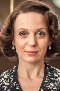 Amanda Abbington was born on February 28, 1974 in North London, England as Amanda Jane Smith. She has been acting in television, film, and stage productions since 1993, when she debuted with a small role in British police drama The […]