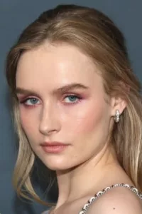 Olivia DeJonge (born 30 April 1998) is an Australian actress, known for playing Tara Swift / Shaneen Quigg in ABC1’s Hiding, Becca in the film The Visit (2015), Elle in Netflix’s The Society (2019), and Priscilla Presley in the film […]