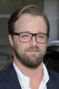 Joshua Leonard is an American film and television writer, director and actor, best known for his debut role in the feature indie film « The Blair Witch Project » and many other supporting roles in film and television.   Date d’anniversaire : […]