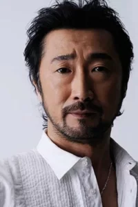 Akio Otsuka est un acteur de voix japonais affilié à la promotion MASU.   Date d’anniversaire : 24/11/1959