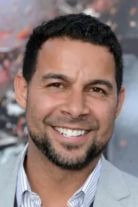 Jon Huertas is an American stage, film and television actor, musician, and US Air Force veteran, best known for playing Sergeant Antonio ‘Poke’ Espera in HBO’s miniseries « Generation Kill », as well as homicide detective Javier Esposito in the television series […]
