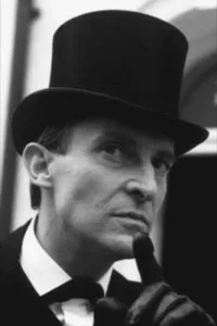 Jeremy Brett was a highly acclaimed English actor, with an illustrious career spanning stage, film, and television. Best known for playing the famous, fictional detective Sherlock Holmes in the Granada Television series « The Adventures of Sherlock Holmes » from 1984 to […]